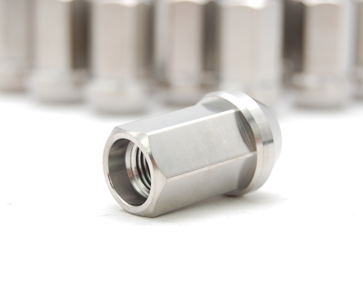 Titan lug nut set - Fuji Racing