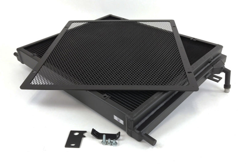 CSF 2014+ BMW M3/M4 (F8X) Front Mount Heat Exchanger with Rock Guard - Black 8075V