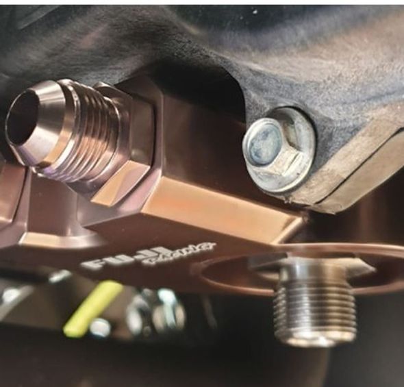 Fuji Racing Ölkühler Adapterplatte